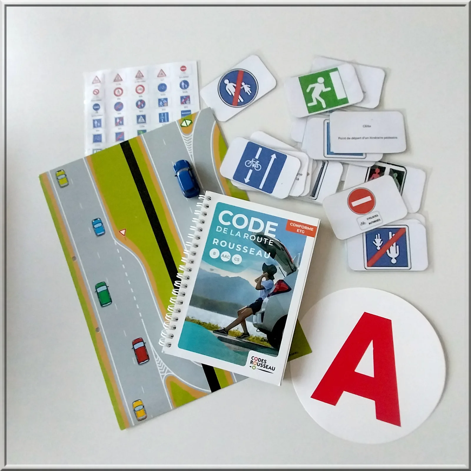 Matériel pédagogique pour apprendre le code de la route